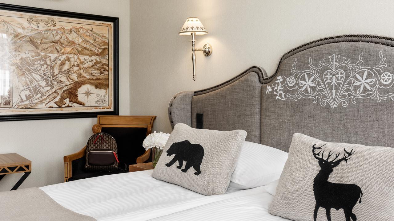 Deluxe Double or Twin Room Mountain View